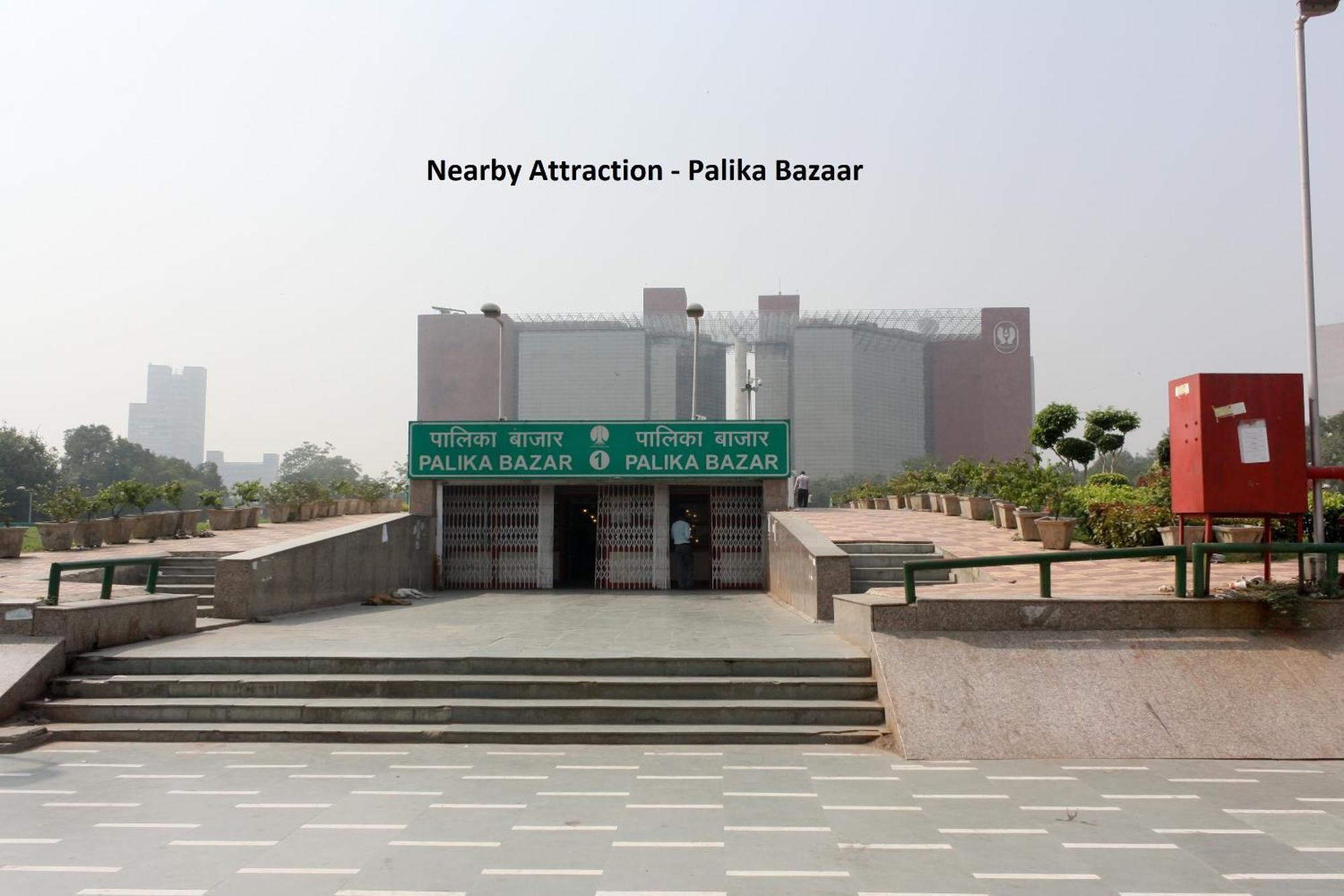 Hotel O Shri Sai International New Delhi Bagian luar foto
